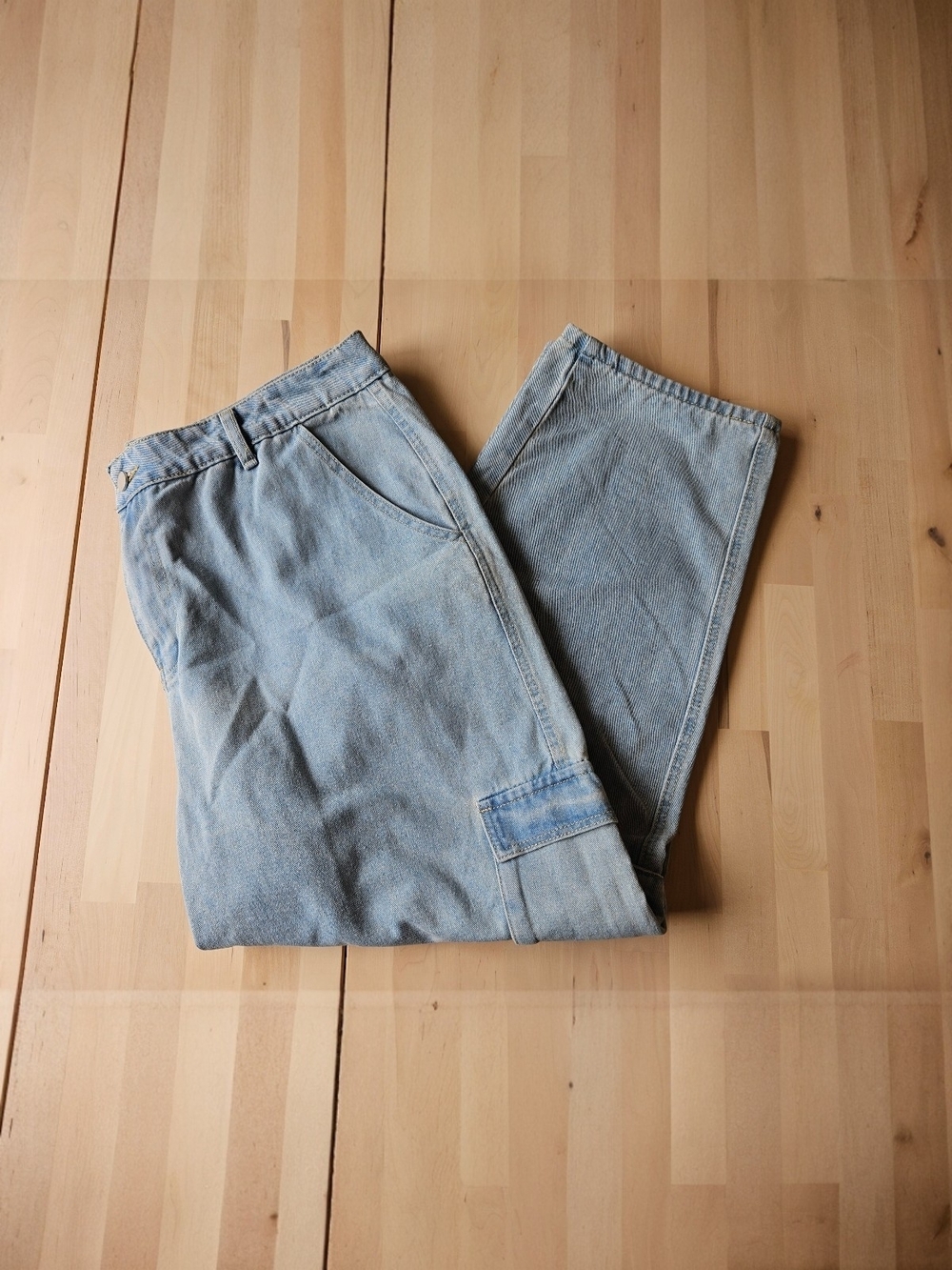 NWOT Women's Light Blue Cargo Denim  Barrel Leg